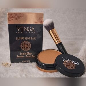 Yensa Silk Bronzing Base and Brush Duo